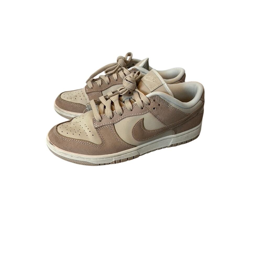 Women's Nike Dunk Low Sand Drift 8.5 - Picture 2 of 9